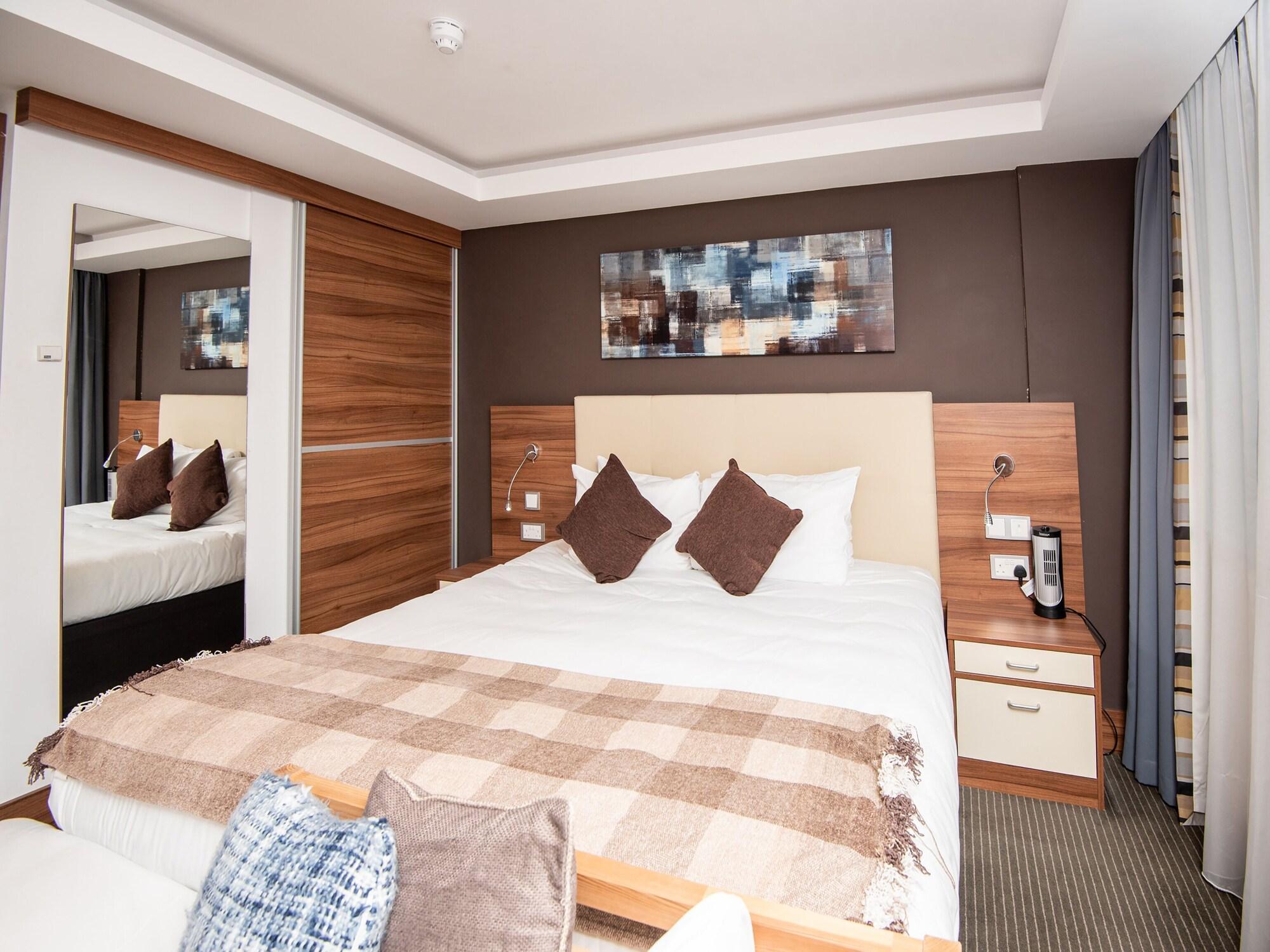 Livin' Serviced Apartments Watford  Exteriör bild