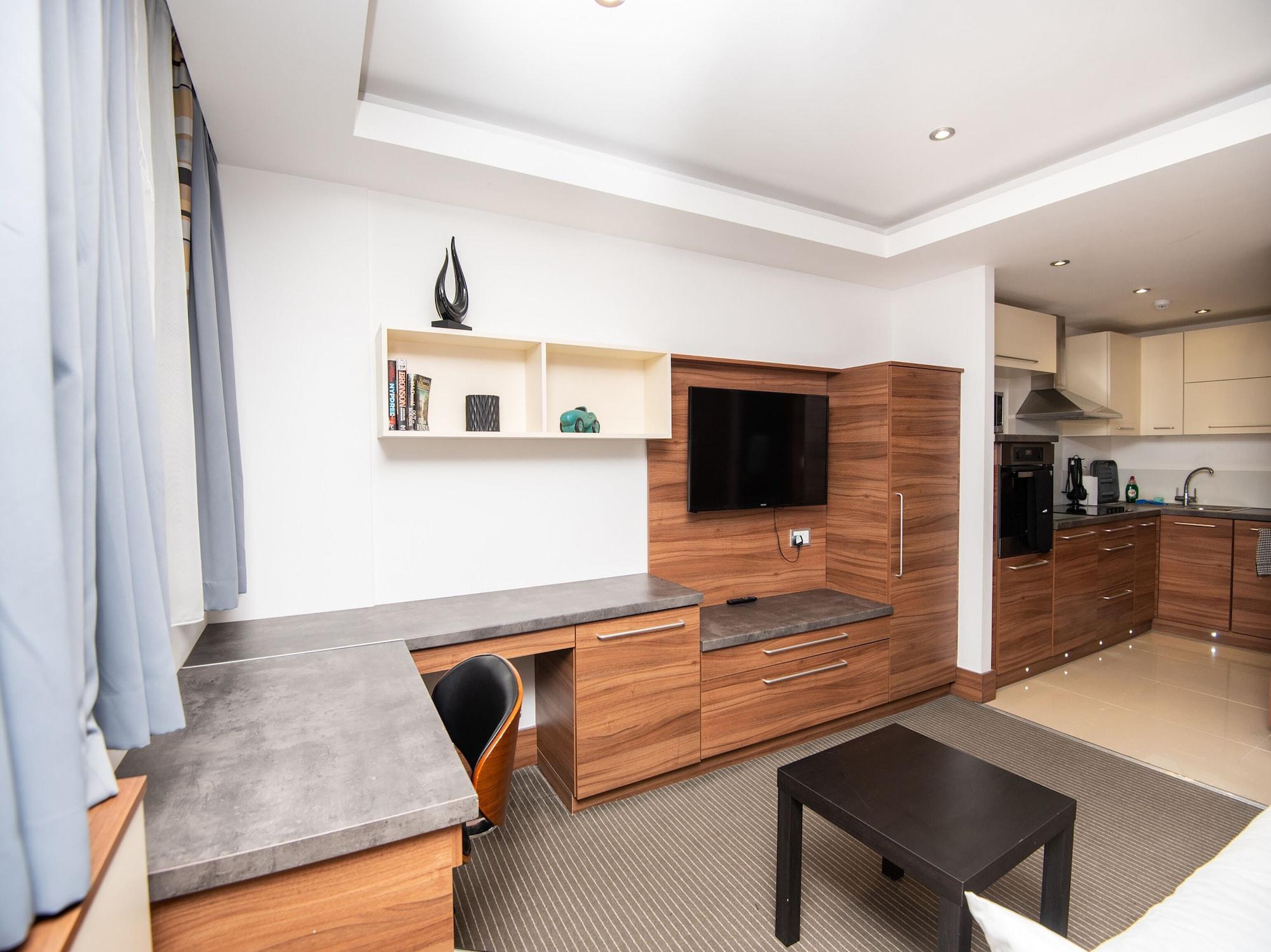 Livin' Serviced Apartments Watford  Exteriör bild