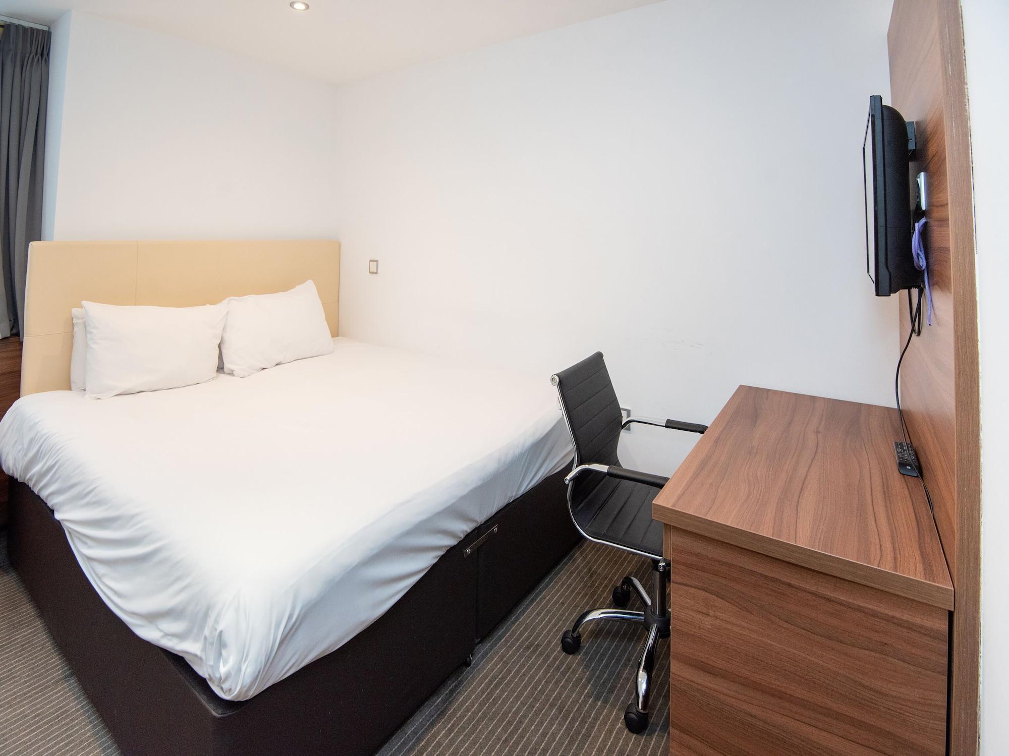 Livin' Serviced Apartments Watford  Exteriör bild