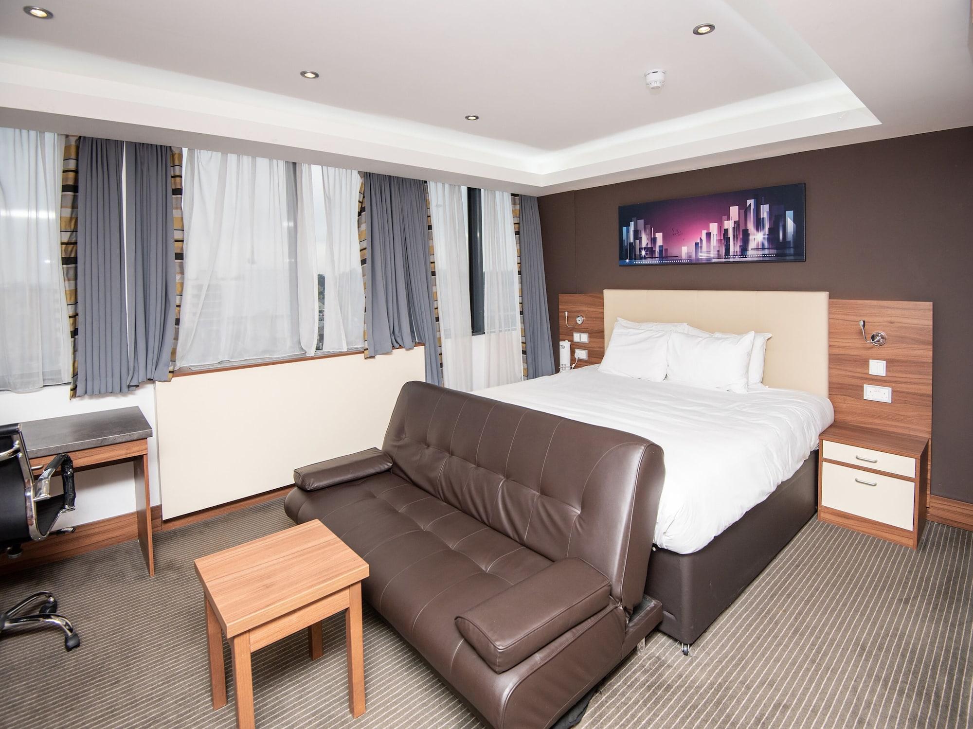 Livin' Serviced Apartments Watford  Exteriör bild