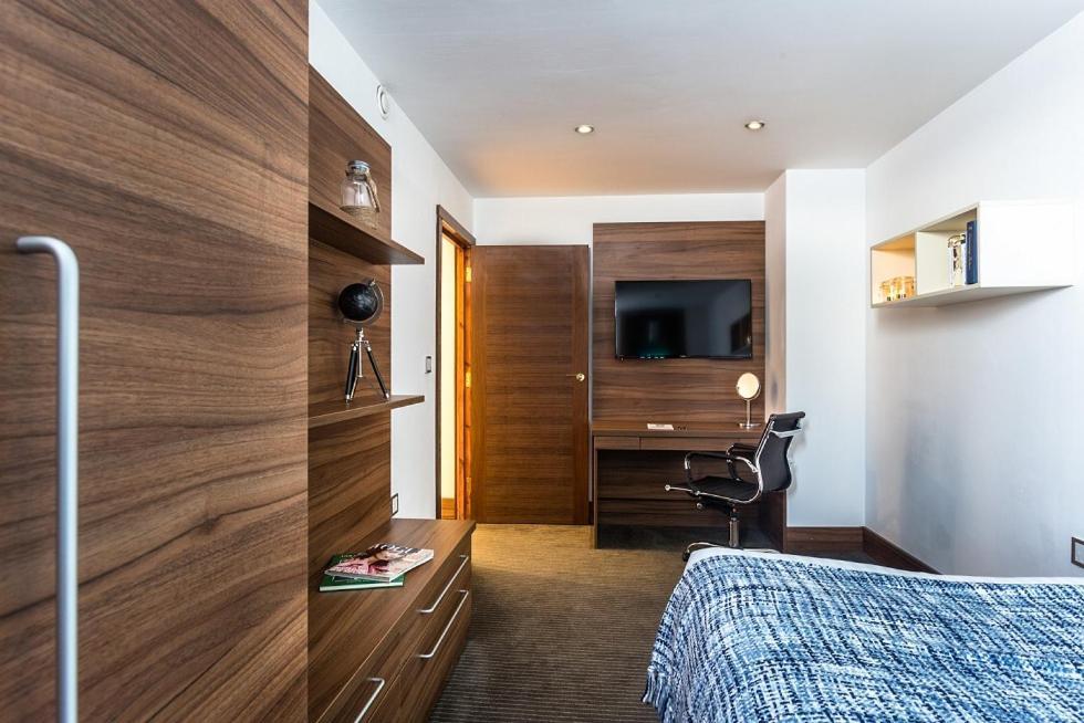 Livin' Serviced Apartments Watford  Exteriör bild