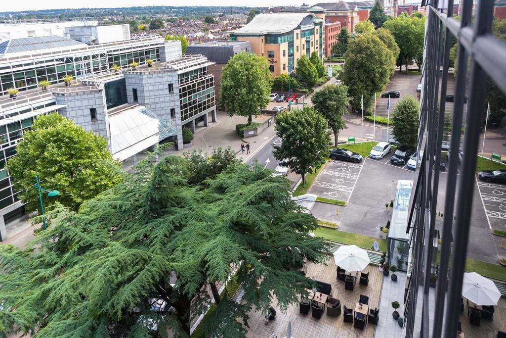 Livin' Serviced Apartments Watford  Exteriör bild